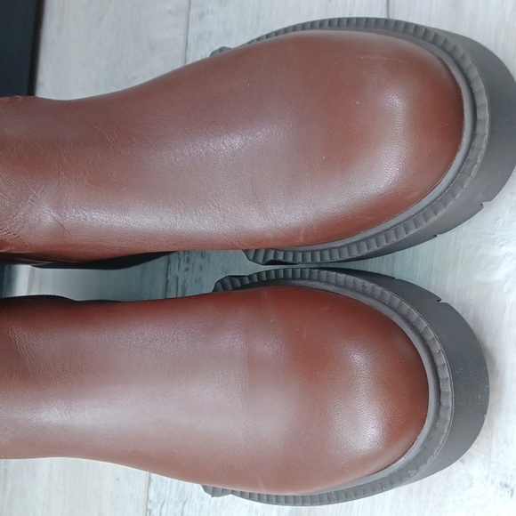 Coach Lilli Leather Boot In Walnut NIB - Picture 5 of 13